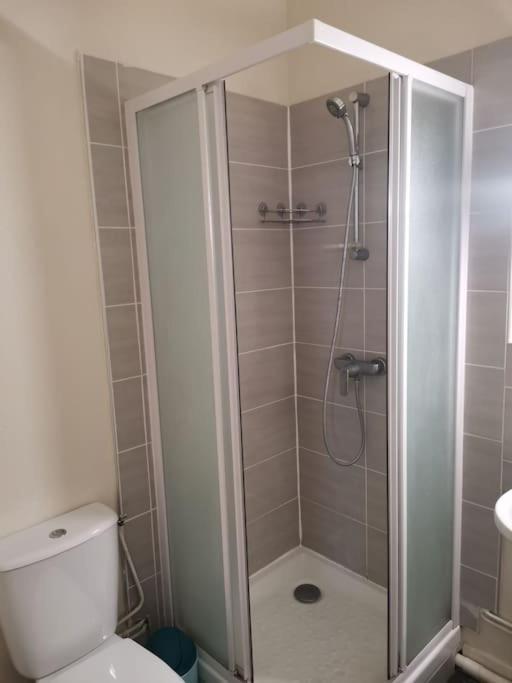 Super Appartement Chez Mon General クレルモン・フェラン エクステリア 写真